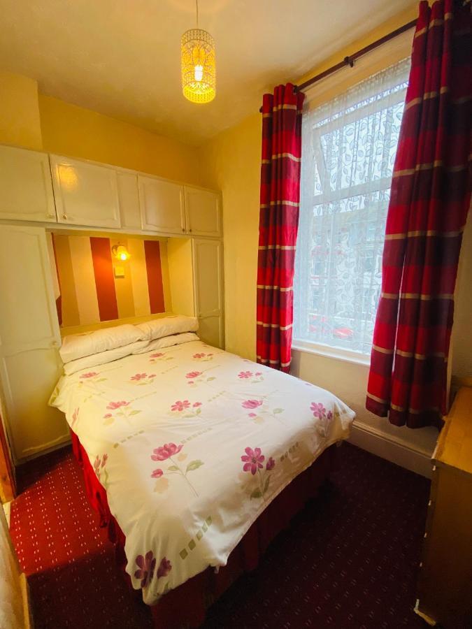 Delamere Hotel Блекпул Екстериор снимка