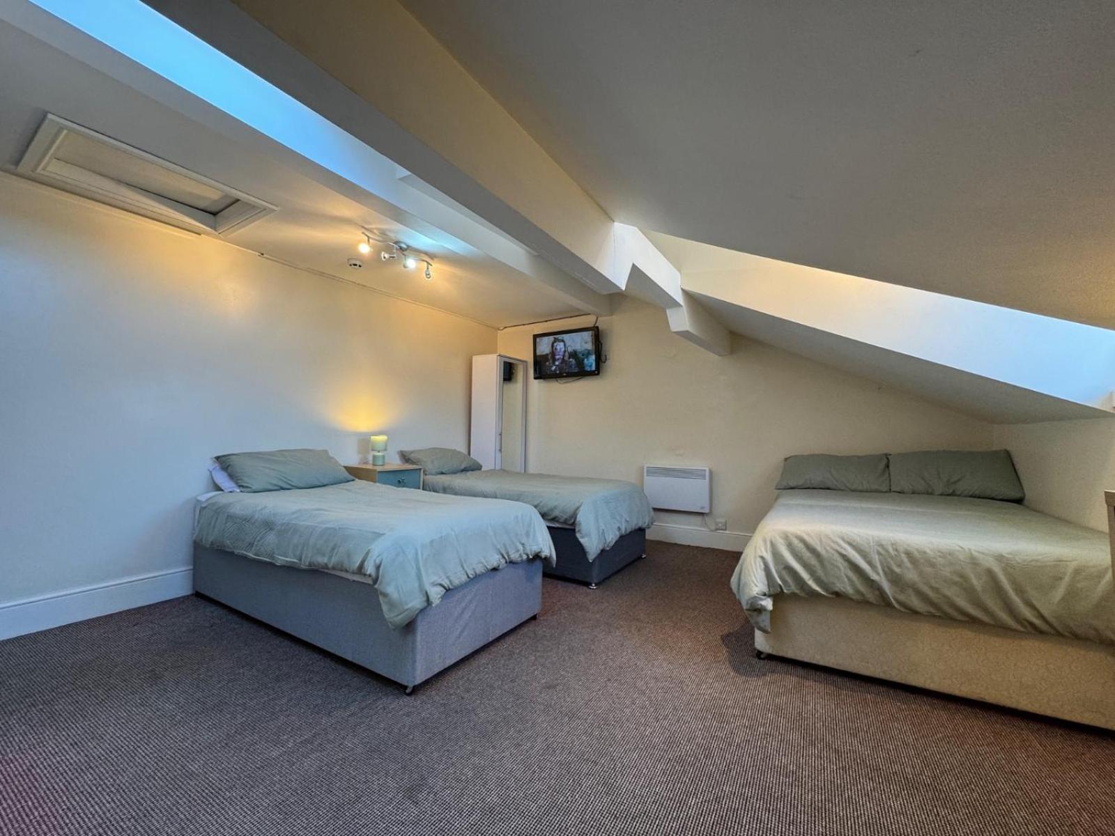 Delamere Hotel Блекпул Екстериор снимка