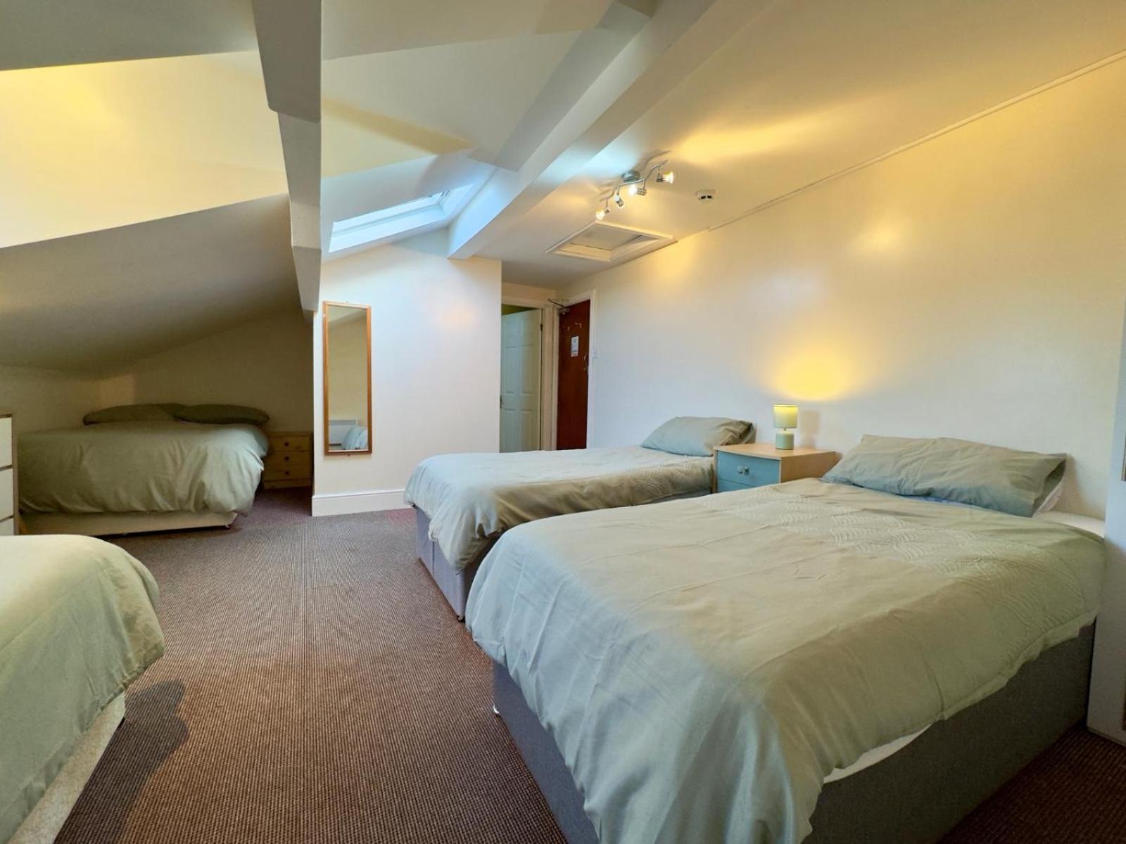 Delamere Hotel Блекпул Екстериор снимка